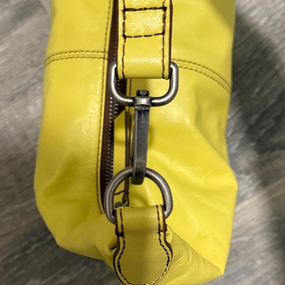 Free People Real World Leather Yellow Leather Shoulder Bag - Picture 5 of 7